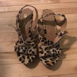 Naughty Monkey leopard print shoes sz 7